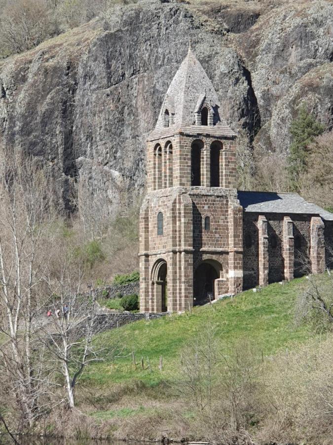La Bourzede Leilighet Langeac Eksteriør bilde